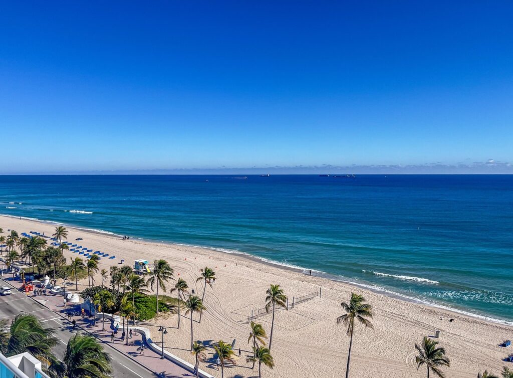 Summer Escapes: The Top 10 Fun Places to Visit in the U.S. This June